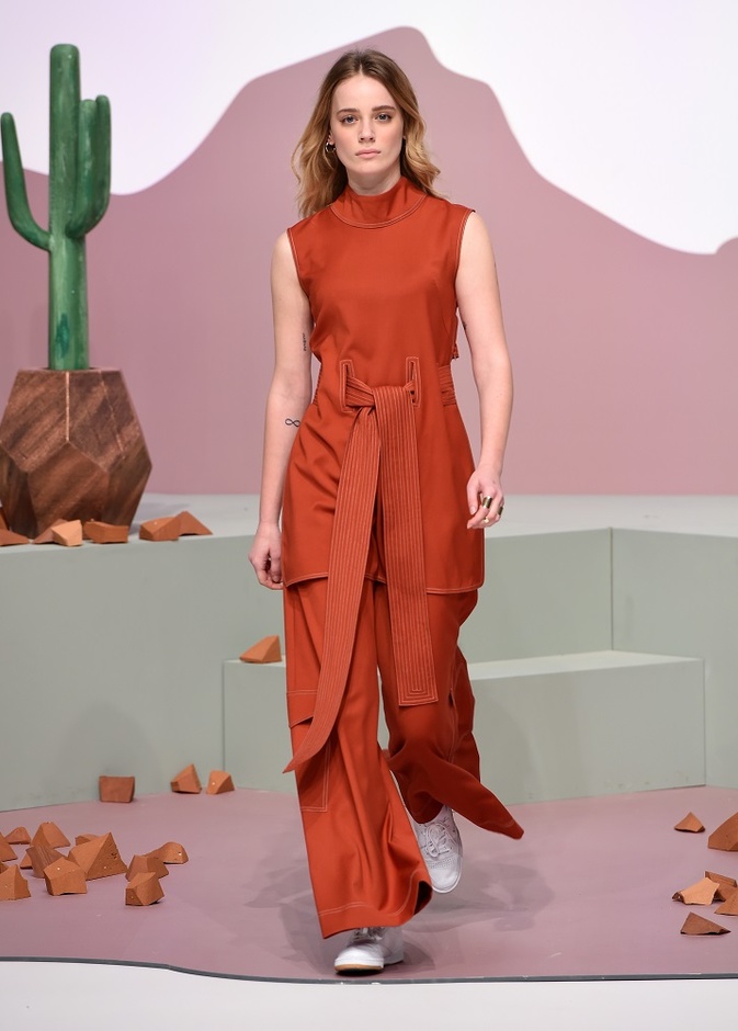 "فاشن فوروورد دبي" يختتم فعالياته مع أزياء مبتكرة وعروض مميزة