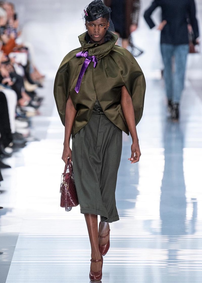 اسبوع الموضة في باريس 2019 مجموعة MAISON MARGIELA  لربيع وصيف 2020