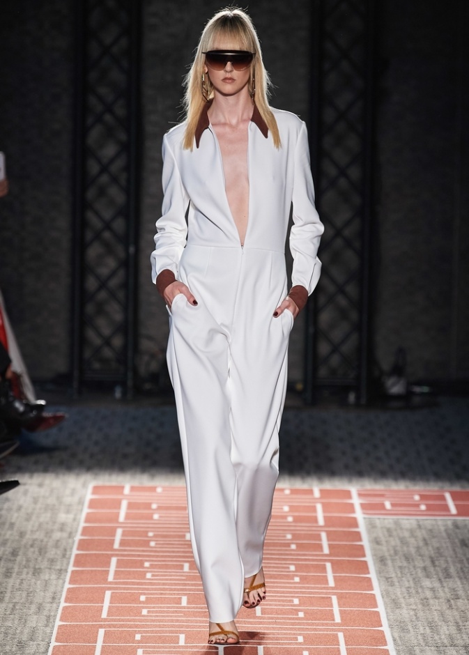 اسبوع الموضة في باريس 2019 مجموعة GUY LAROCHE للألبسة الجاهزة لربيع  وصيف 2020