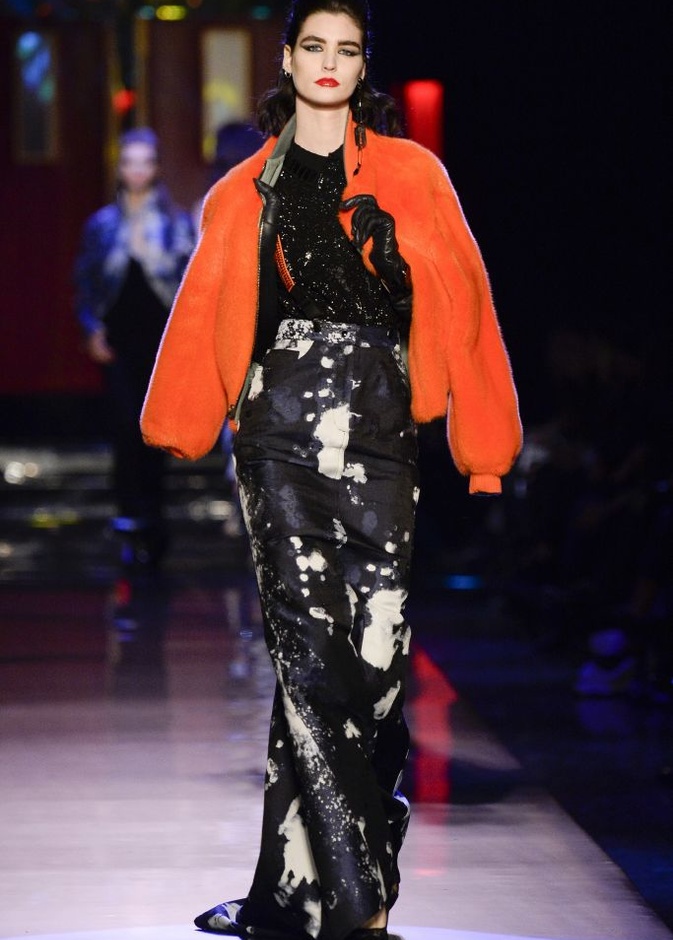 عرض أزياء جان بول غوتييه Jean Paul Gaultier لربيع وصيف 2016
