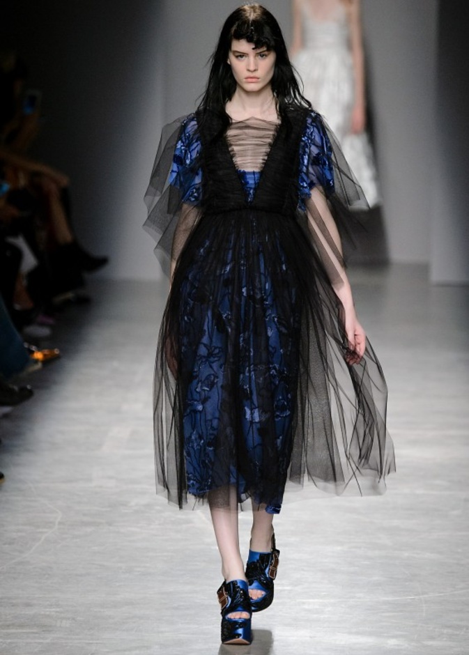 مجموعة Rochas لموسم ربيع وصيف 2017 