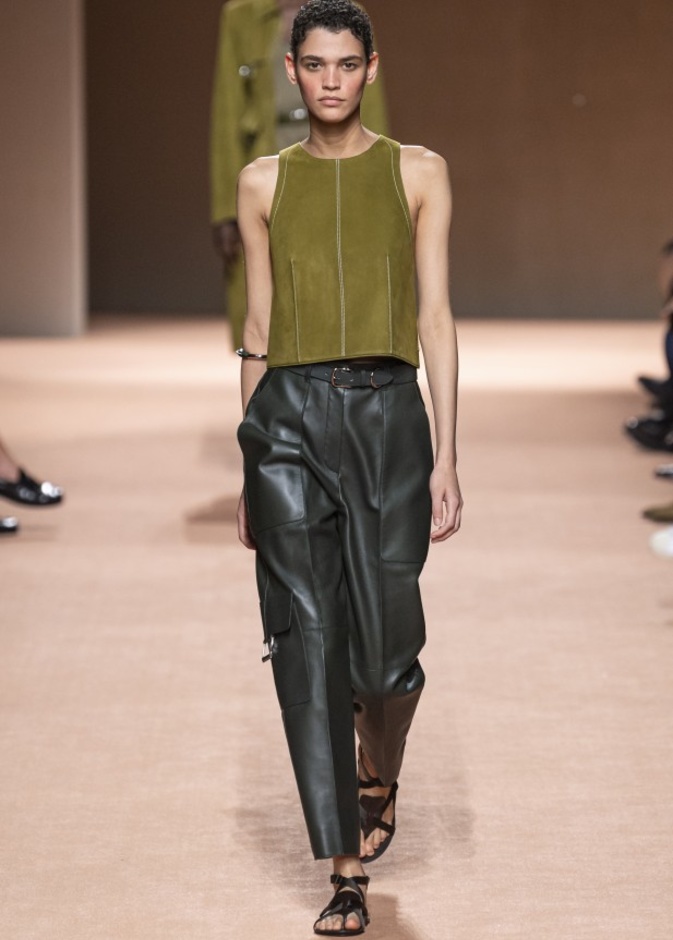 اسبوع الموضة في باريس 2019 مجموعة HERMES لربيع وصيف 2020