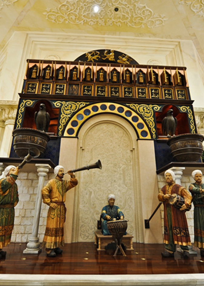 ابن بطوطة مول في دبي . رحلة من بلاد الأندلس إلى الصين