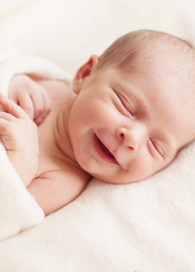 5 امراض تصيب المولود الجديد بسبب الكحل