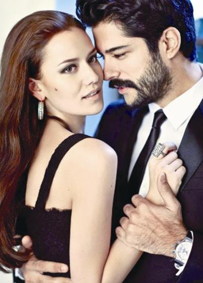 بوراك أوزجيفيت وفهرية إفجان