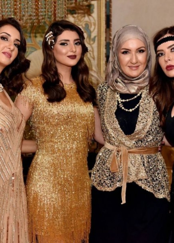 مريم سعيد مع خطيبها كريم ظريف