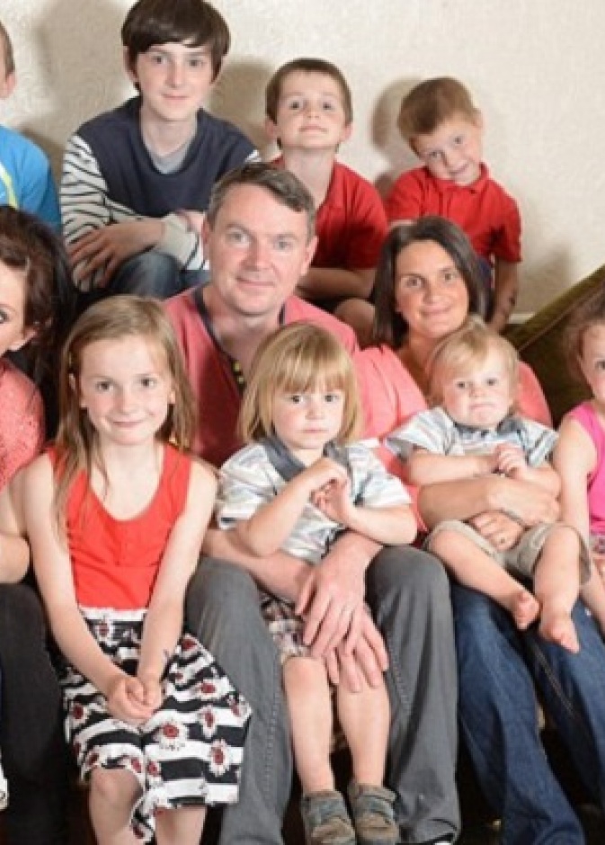 بريطانية حامل للمرة السابعة عشر 