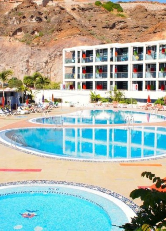 من أشهر الجزر السياحية في إسبانيا، وهي ثالث أكبر جزيرة من أرخبيل