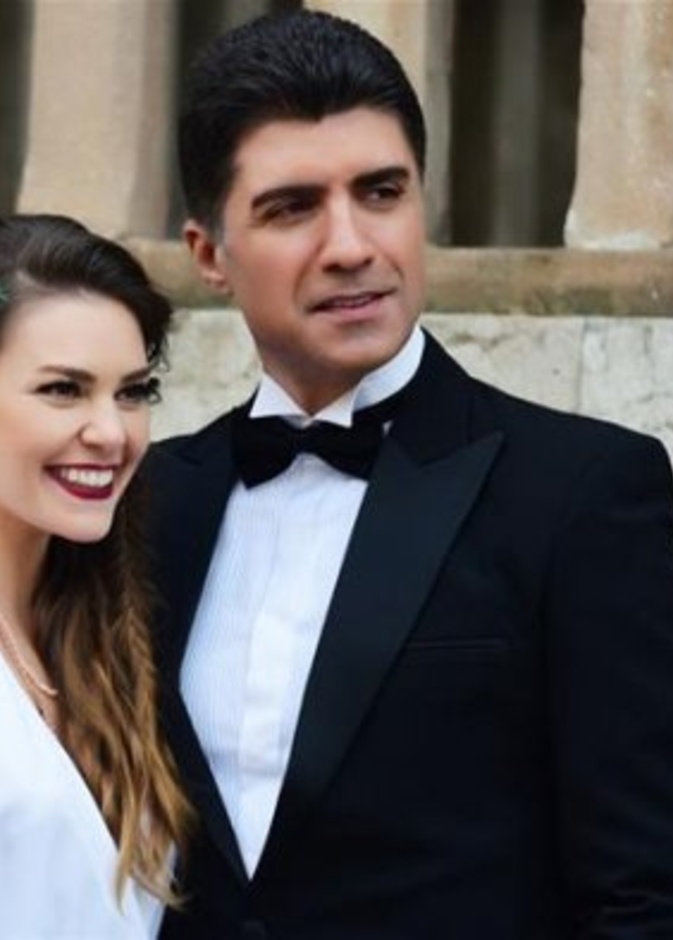 أسلي أنفر وأوزجان دنيز