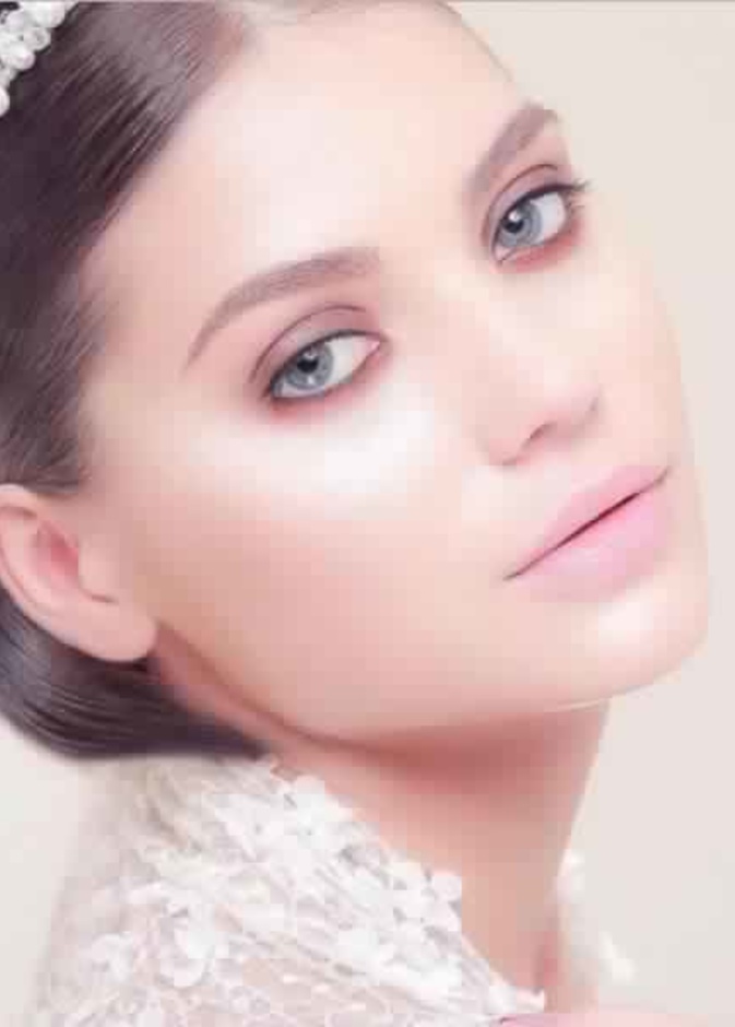 مكياج عروس بالآيلاينر المجنح مع اللمسة البيضاء الجميلة