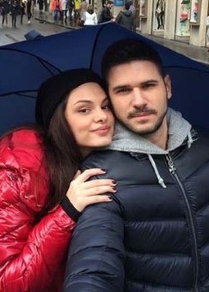 تولجهان سايشمان وحبيته