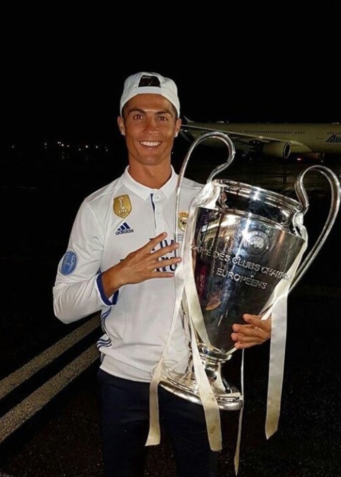 كريستيانو رونالدو يقترب من الحصول على الكرة الذهبية