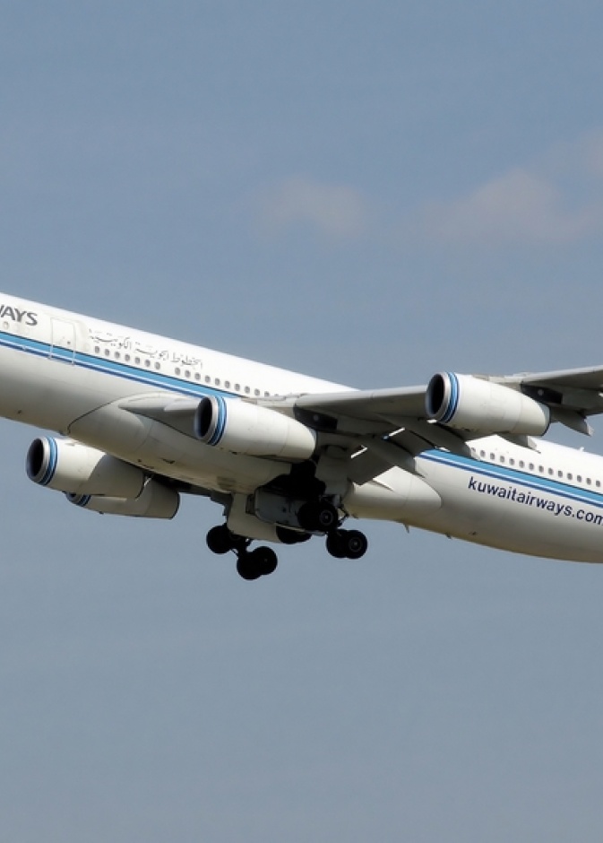 راكب يؤخر رحلة من الكويت الى بيروت 3 ساعات 