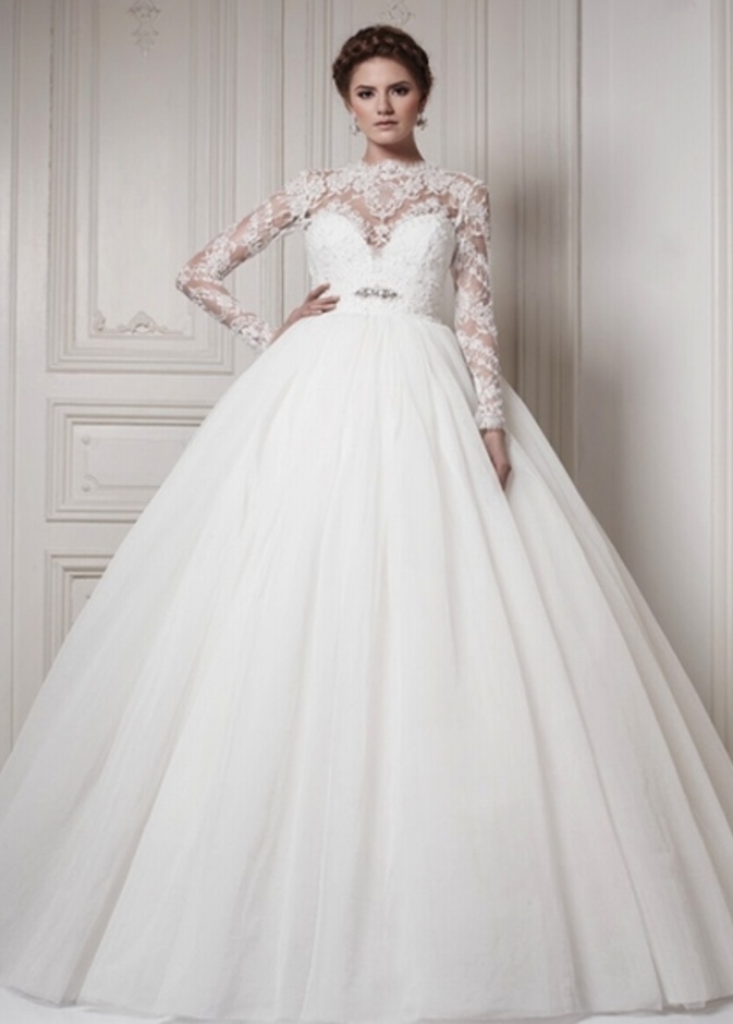 Aisha from Aire Barcelona