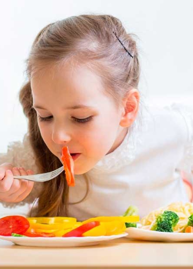 9 أطعمة تزيد من نمو طول طفلك