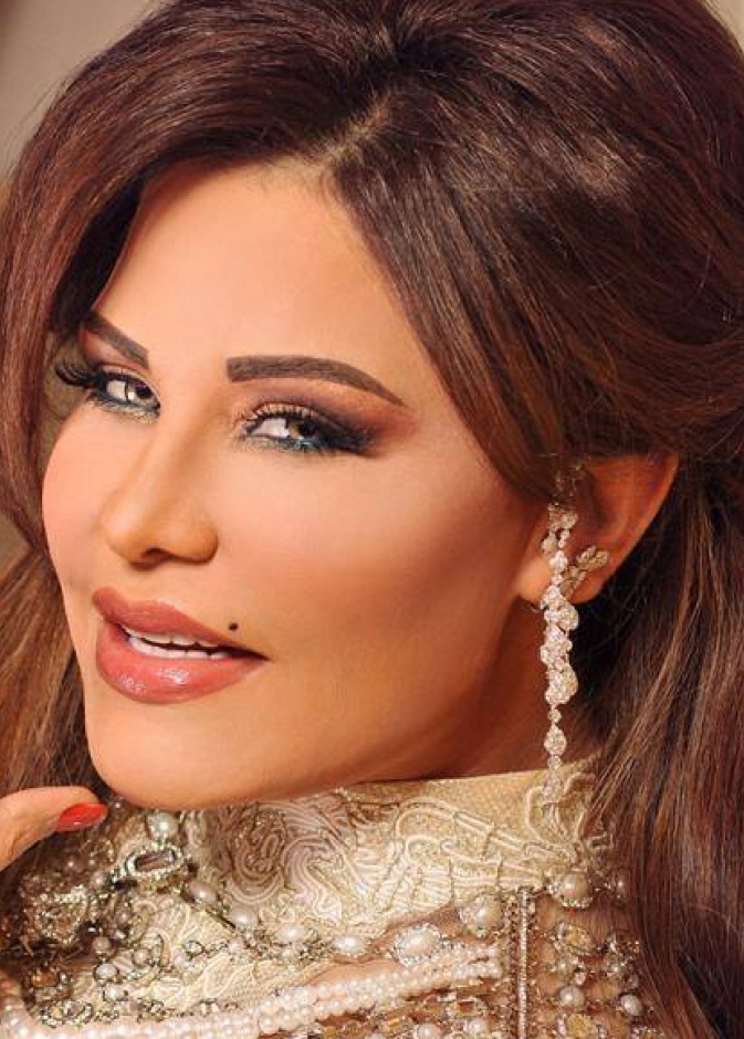 صورة احلام وهى تستعرض جمالها الطبيعى