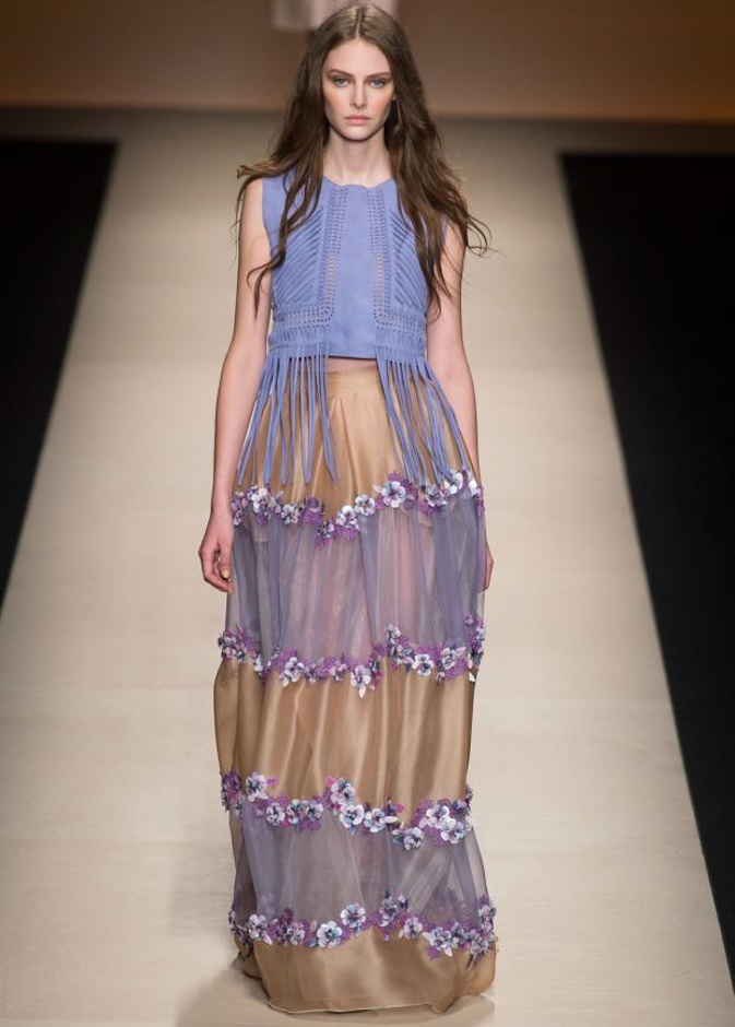 حوريات بوهيمية في عرض Alberta Ferretti لربيع وصيف 2015