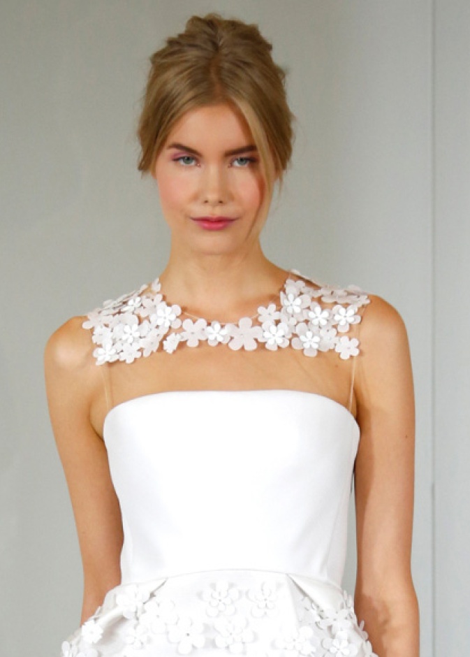 Vera Wang في صيحة Detachable Skirts