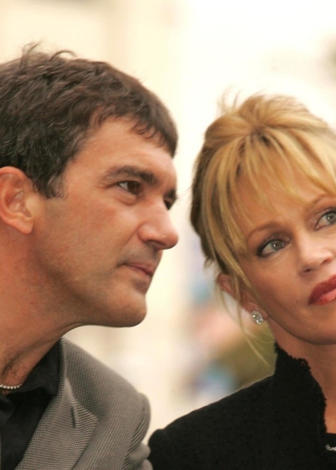 أنطونيو بانديراس وميلاني غريفيث يبيعان منزلهما