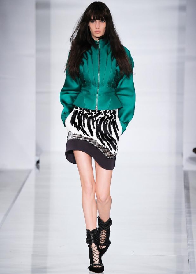 Antonio Berardi وشياكة الأسود