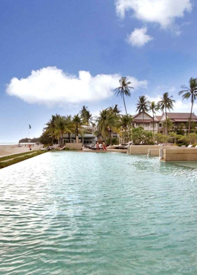Apsara Beachfront Resort and Villa