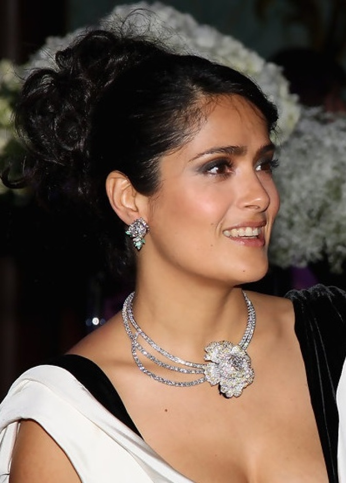 Boucheron Necklace - Salma Hayek