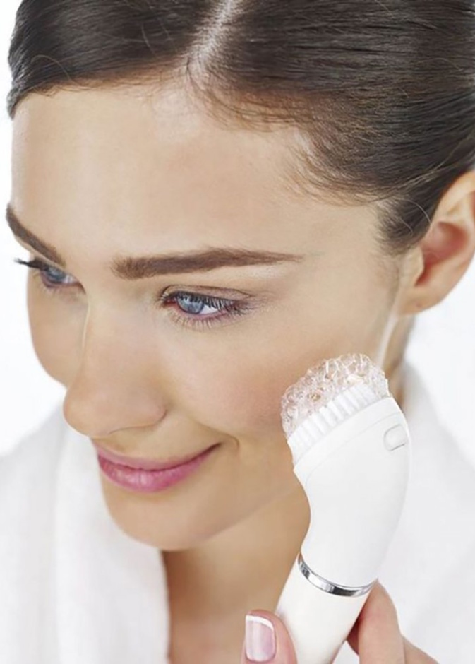 Braun Face cleansing brush