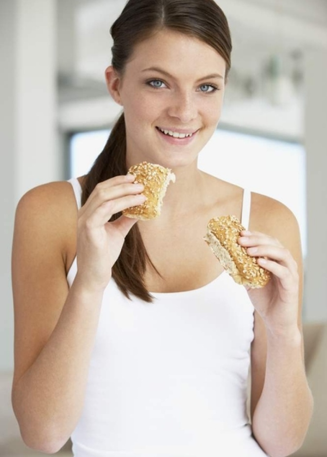 الخبز الأسمر.. رفيق الرشاقة الدائمة