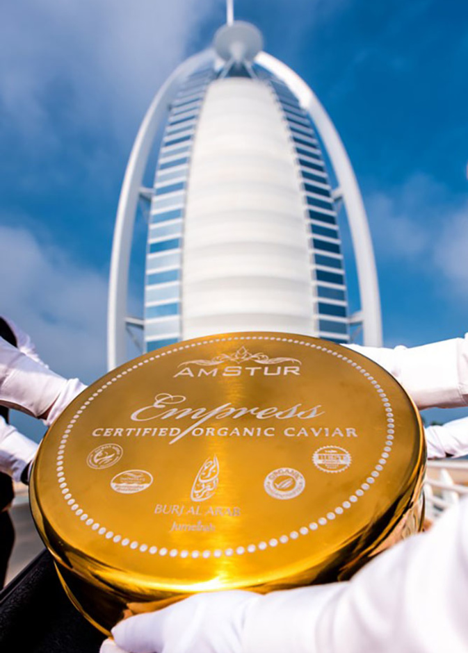 أكبر علبة كافيار في العالم في برج العرب !