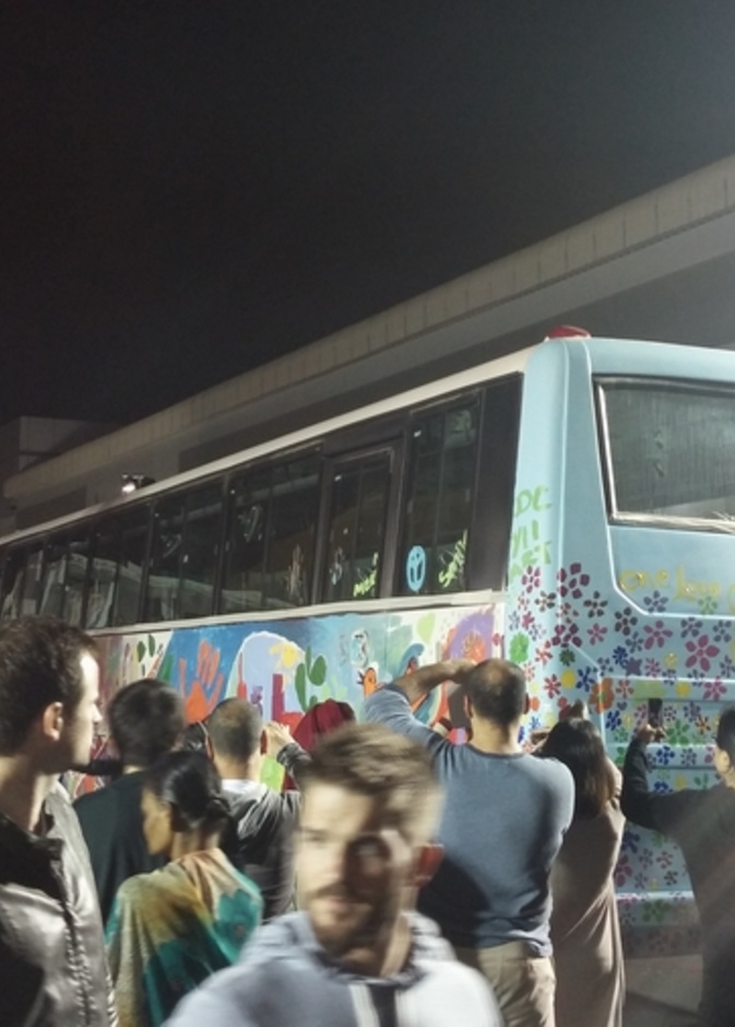 ليلة من الفنون الجميلة في شارع "ب 4" في منطقة القوز – دبي