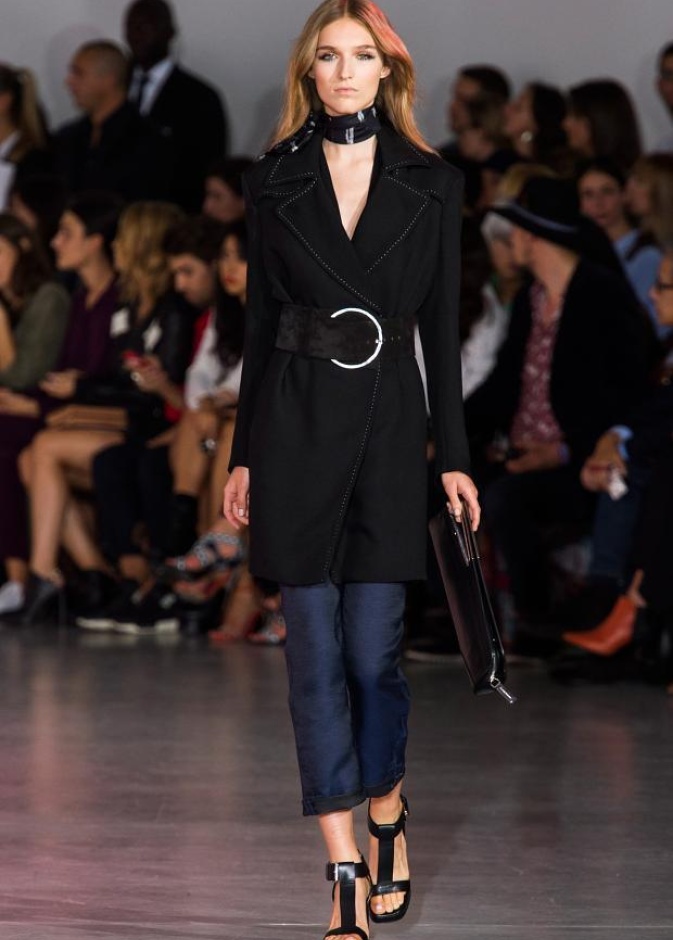 Costume National .. الحرية المتطورة