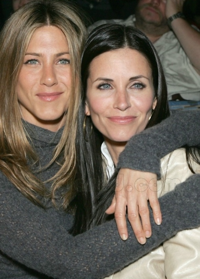 Courteney Cox and Jennifer Aniston