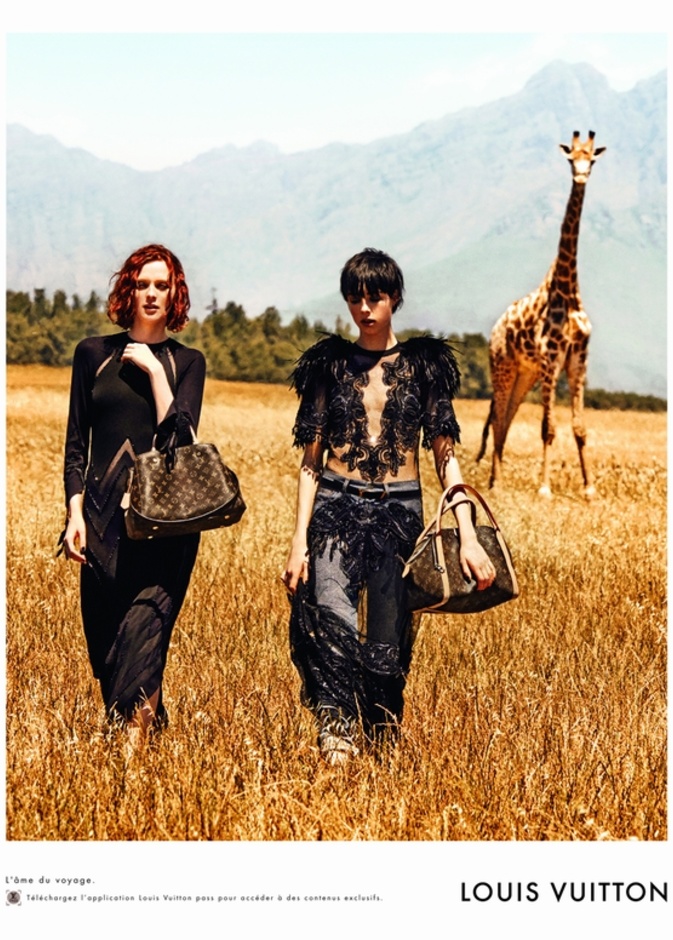 رحلة مع Louis Vuitton بين الصحراء الذهبية والأدغال الغنية 