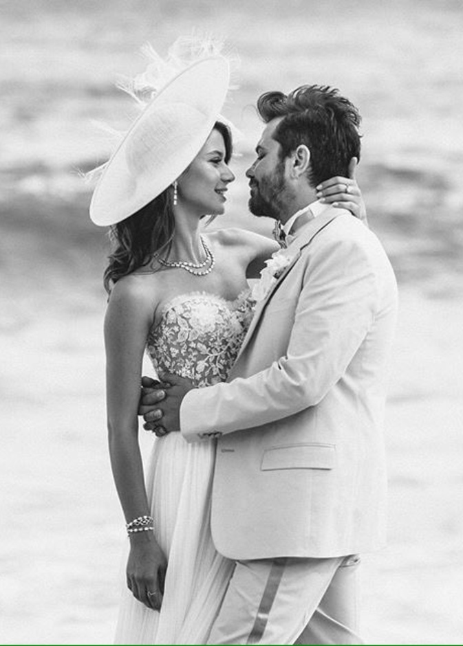 بيرين سات وزوجها 