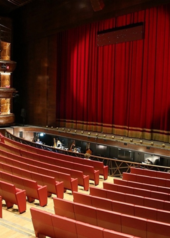 مركب أوبرا دبي الشراعي ينطلق اليوم بحفل المطرب الإسباني الشهير بلاسيدو دومينغو