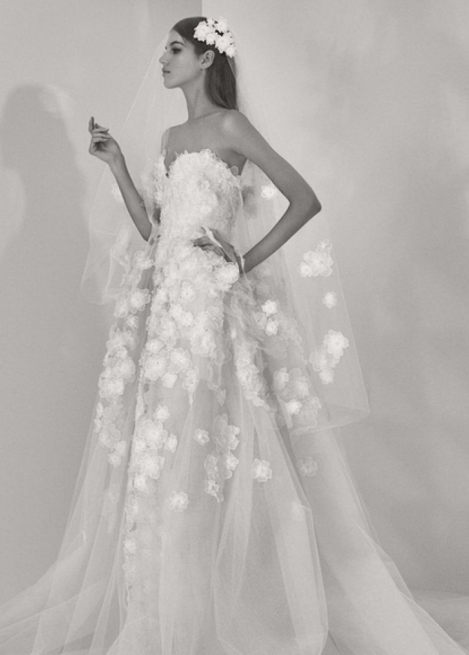 Elie Saab فستان زفاف رقيق من