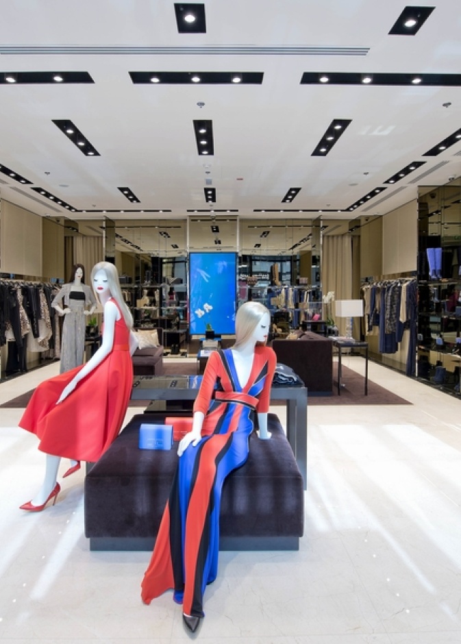 Elisabetta Franchi تفتتح متجرا جديدا في مول الامارات في دبي