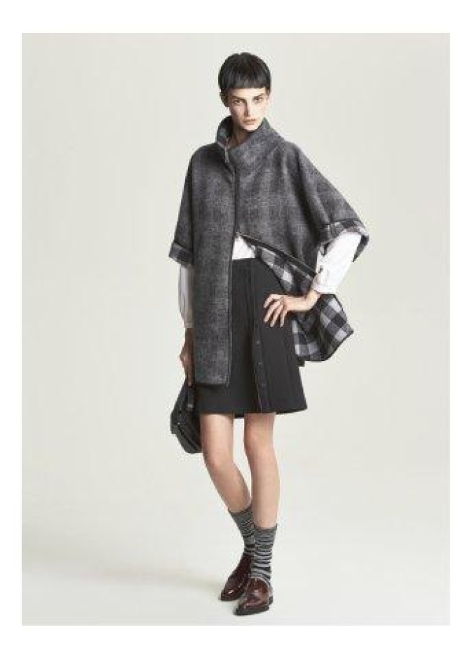 مجموعة Emporio Armani لقبل الخريف: لإمرأة هادئة واثقة