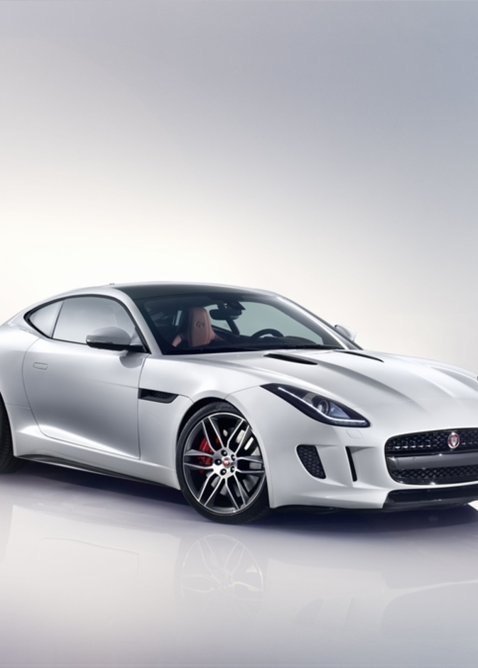 جاكوار F-TYPE Coupé... التصميم الفاخر والتقنية المتطورة 