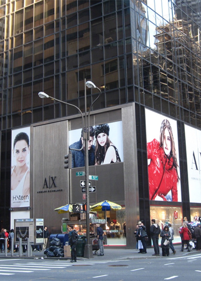 فيفث أفينيو FIFTH AVENUE – نيويورك