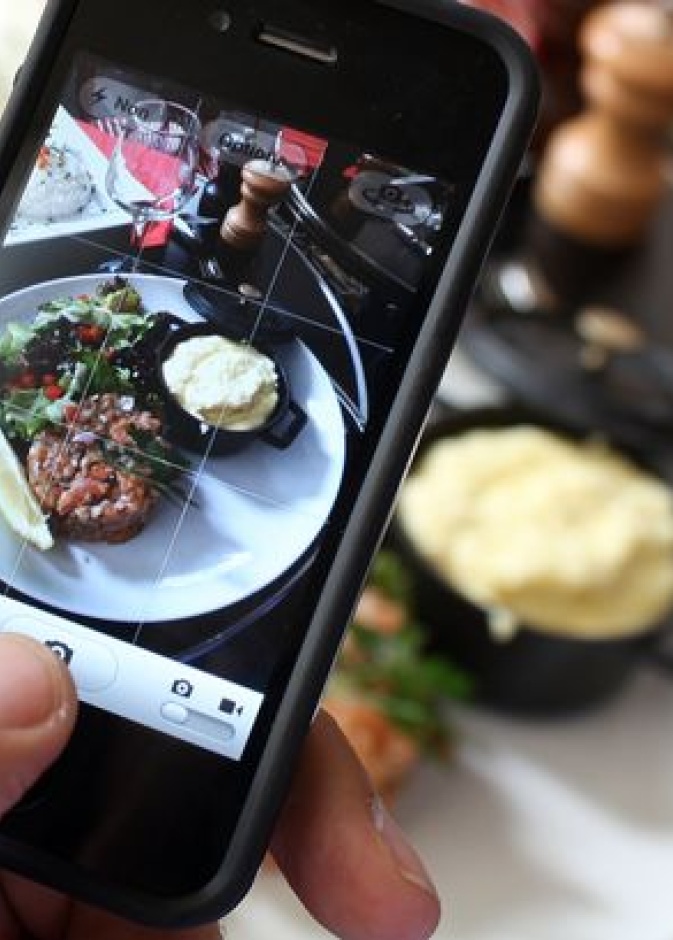 1- تصوير المأكولات 