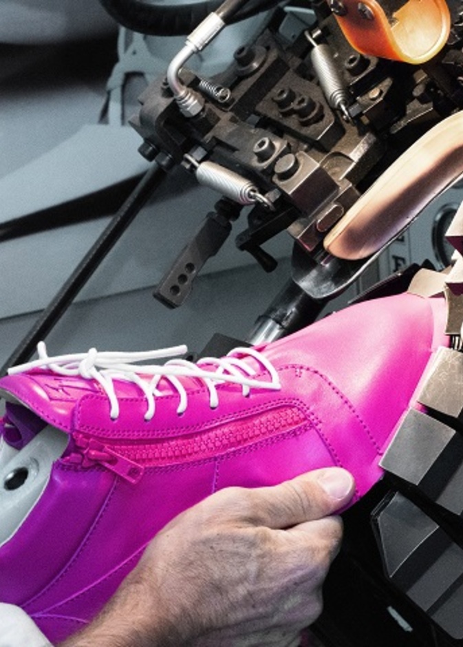  مراحل ابداع Giuseppe Zanotti