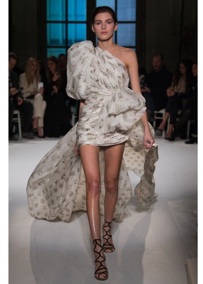 Marchesa فستان ذهبي بقصة الكتف الواحد من