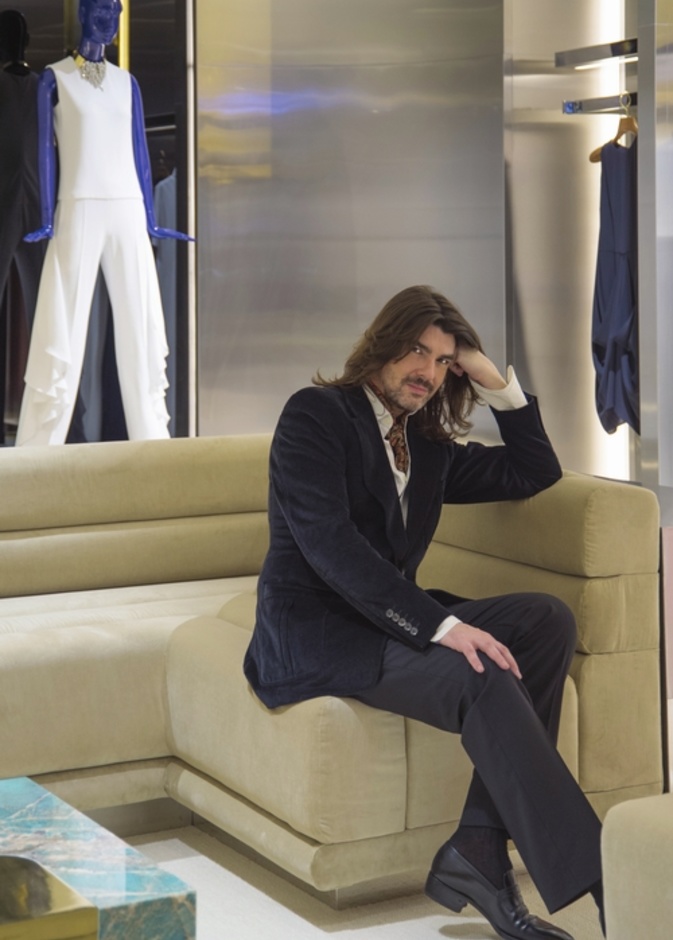 المصمم المبدع Stephane Rolland لـ"هي": أعشق الحضارة الشرقية ورقي الخليجيات نادر 