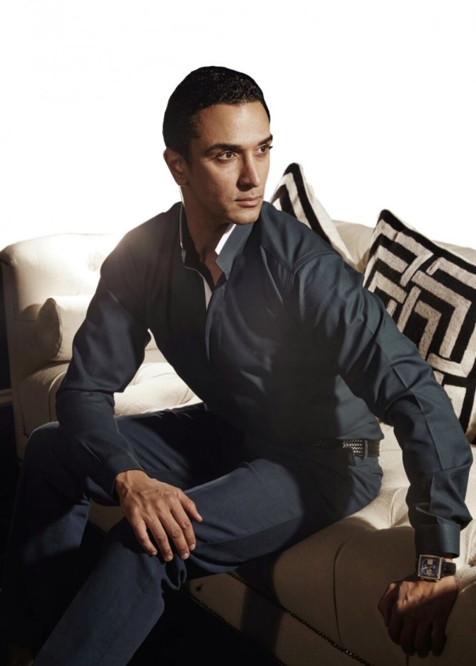 المصمم السعودي حاتم العقي