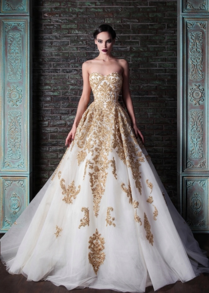 إطلالة ملوكية للعروس الحالمة