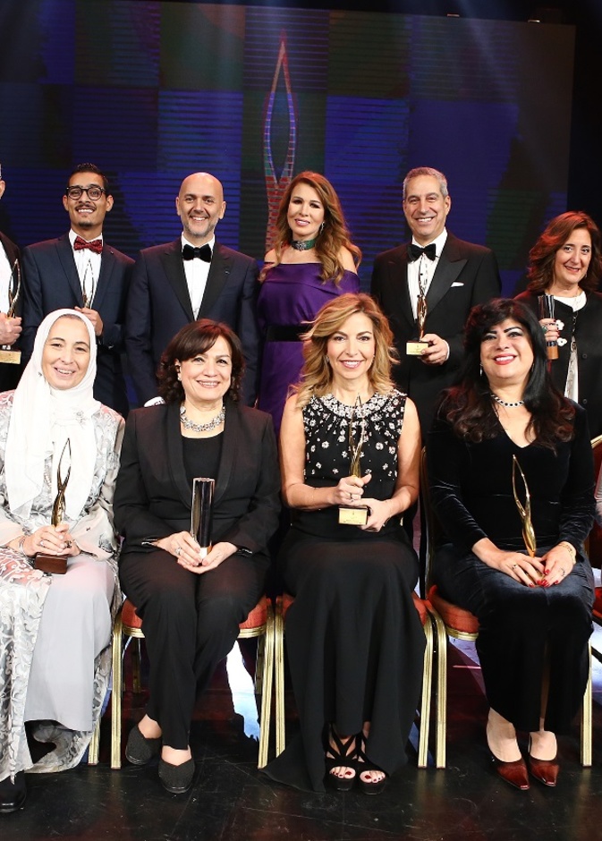 الفائزون بجوائز مبادرة "تكريم" لعام 2016 مع مؤسس المبادرة الاعلامي ريكاردو كرم