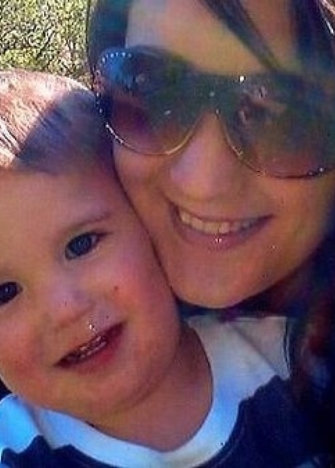 الطفل ضحية فيس بوك