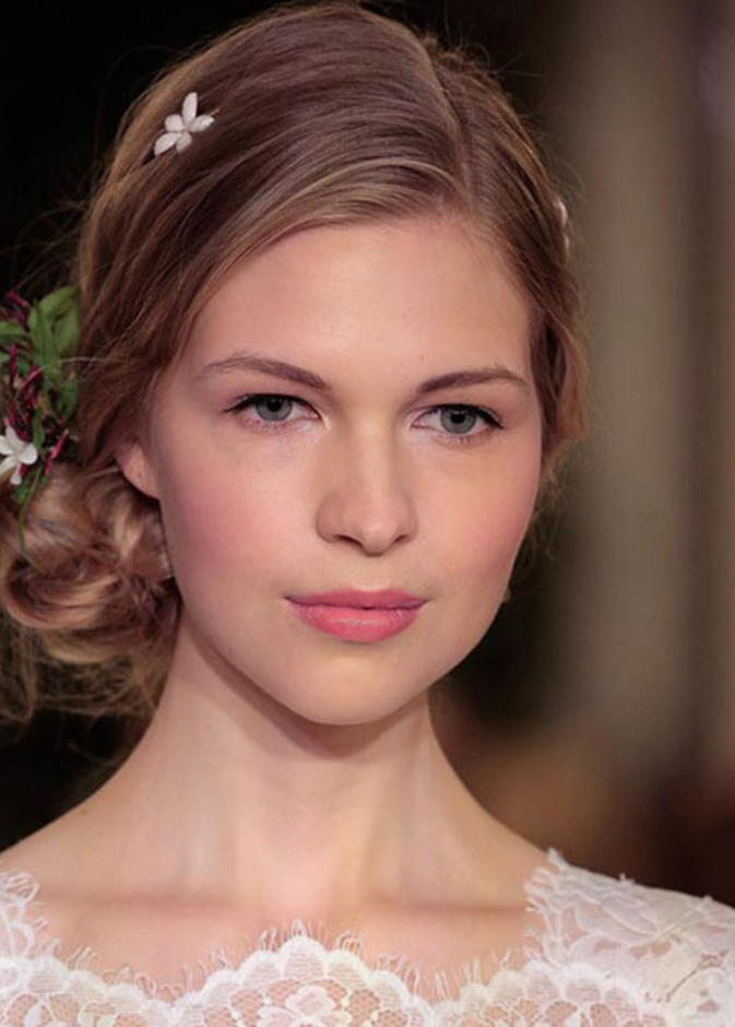 جمال الآي لاينر الأسود مع العيون الكبيرة