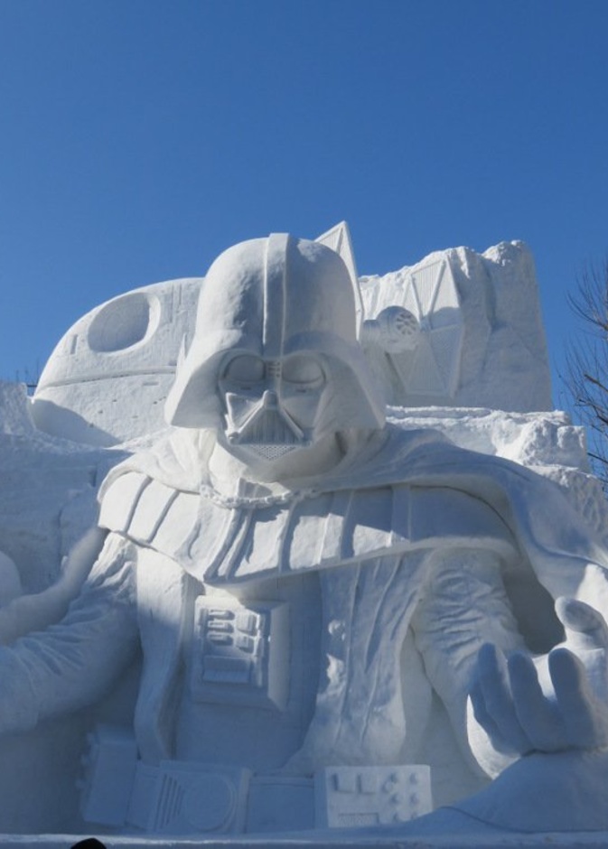 تحف فنية في مهرجان الثلج في اليابان